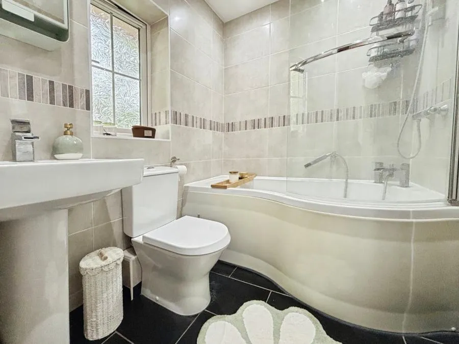 Henley Road, Caversham, RG4, photo 9