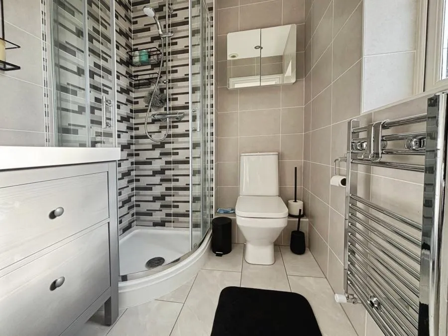 Henley Road, Caversham, RG4, photo 12