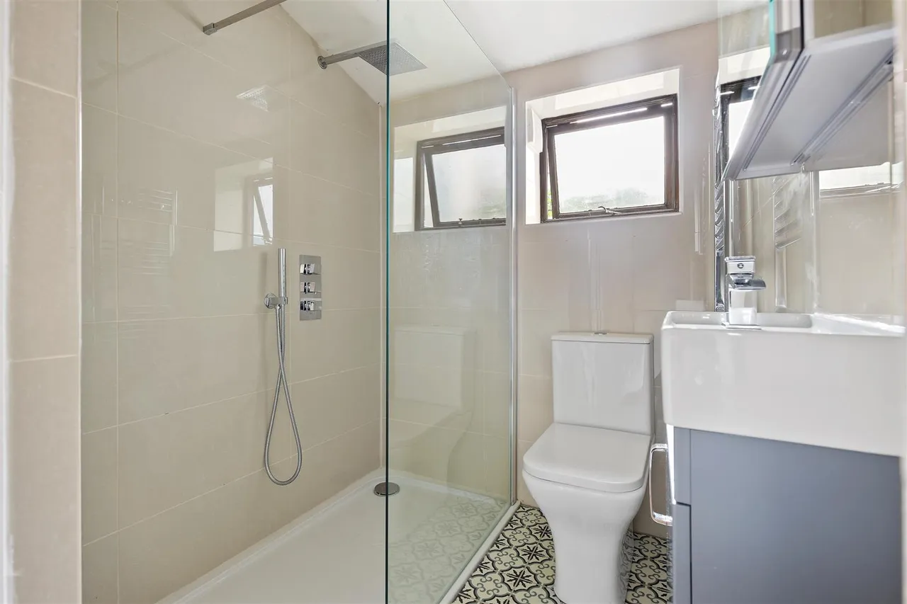 Swaton Road, Bow, photo 10