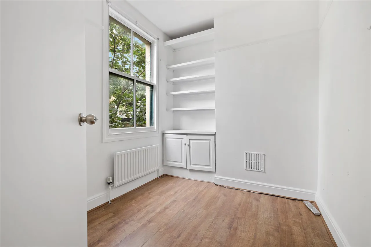 Swaton Road, Bow, photo 13