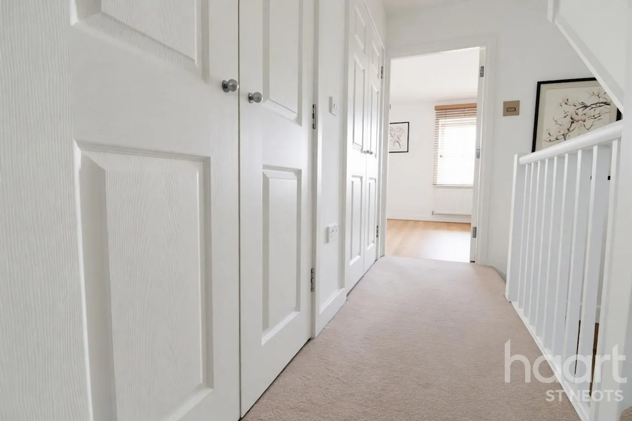 Holly Blue Close, Little Paxton, PE19, photo 12