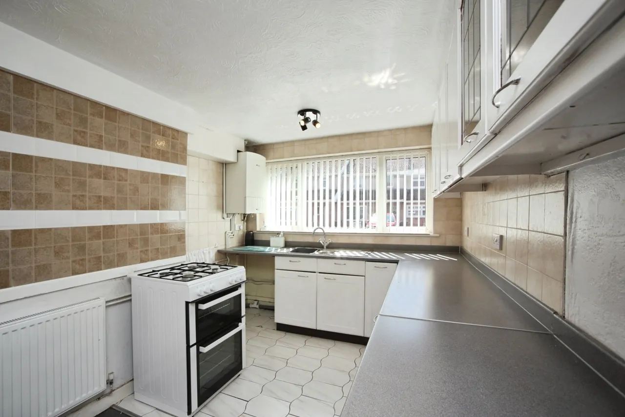 St. Julians Court, Newport, NP19, photo 5