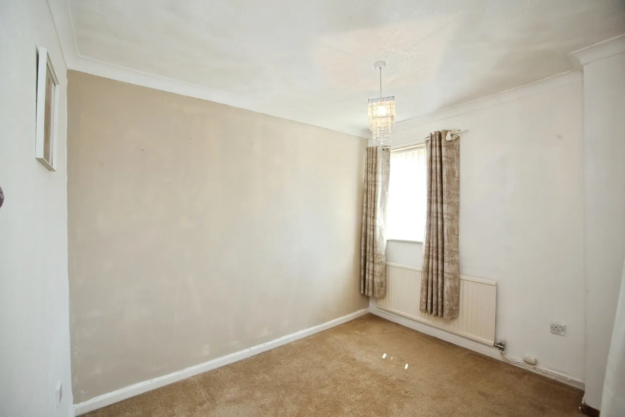 St. Julians Court, Newport, NP19, photo 13