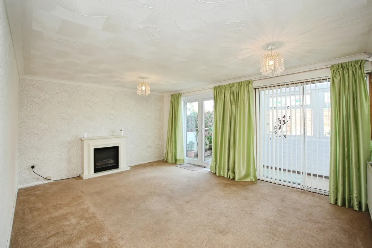 St. Julians Court, Newport, NP19, photo 3
