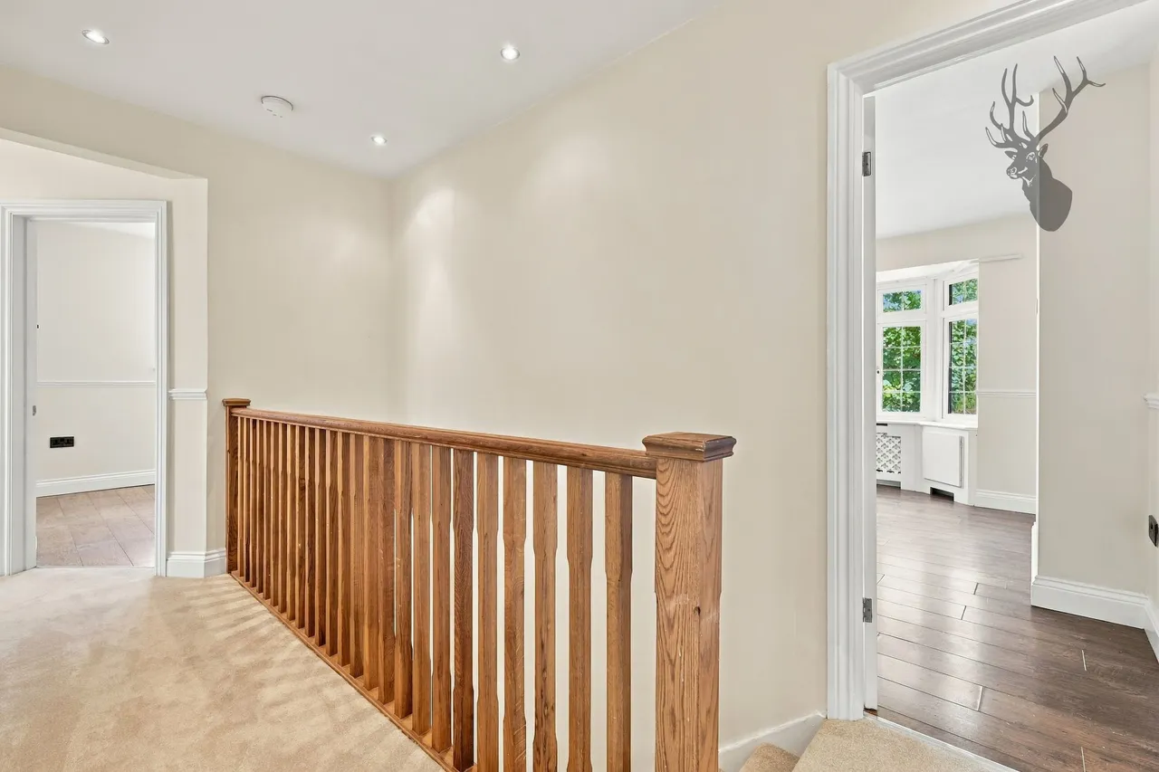 Morgan Crescent, Theydon Bois, CM16, photo 15