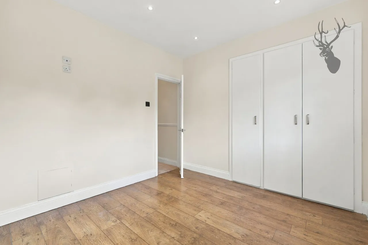 Morgan Crescent, Theydon Bois, CM16, photo 23