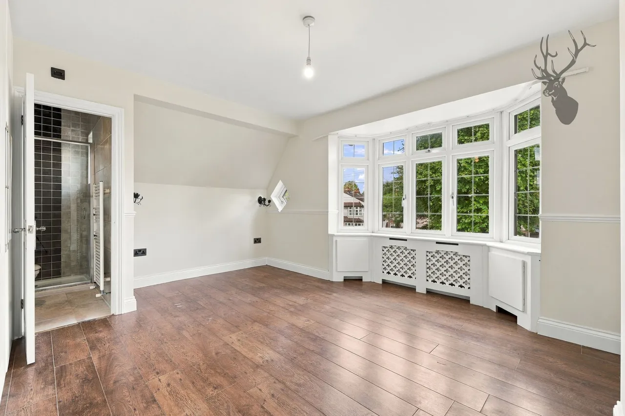 Morgan Crescent, Theydon Bois, CM16, photo 16