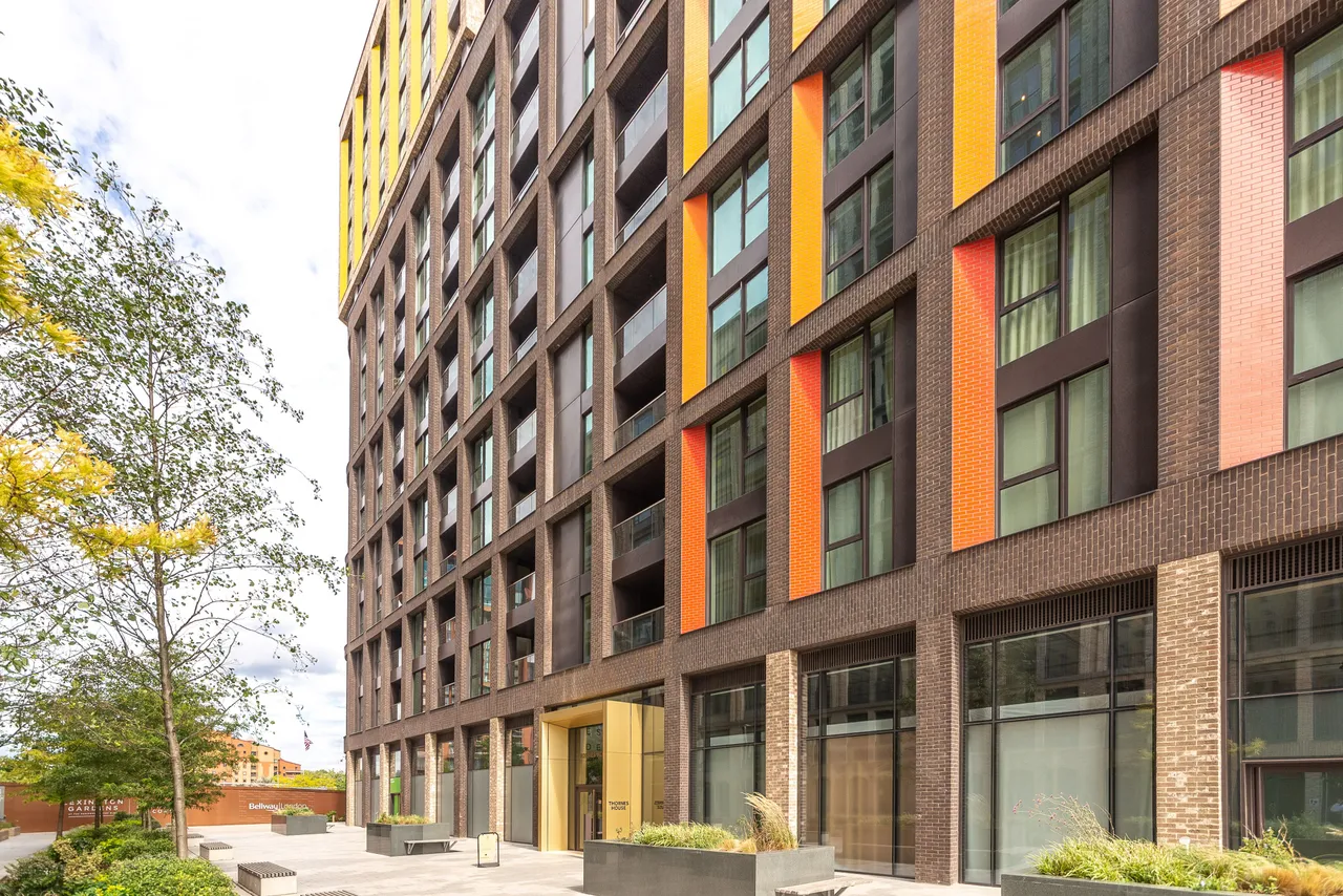 31 Thornes House, Charles Clowes Walk, The Residence, 40-42 Ponton Road, London, photo 8