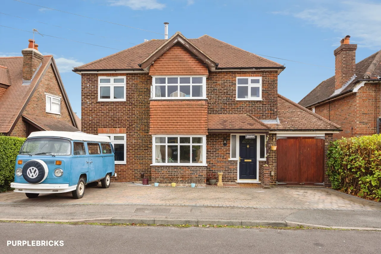 4 bed house for sale, Bryanstone Avenue, Guildford, GU2