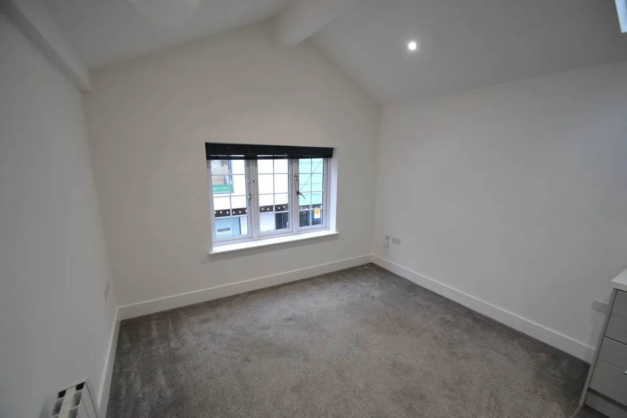 Albert Road, Camberley, GU15, photo 4