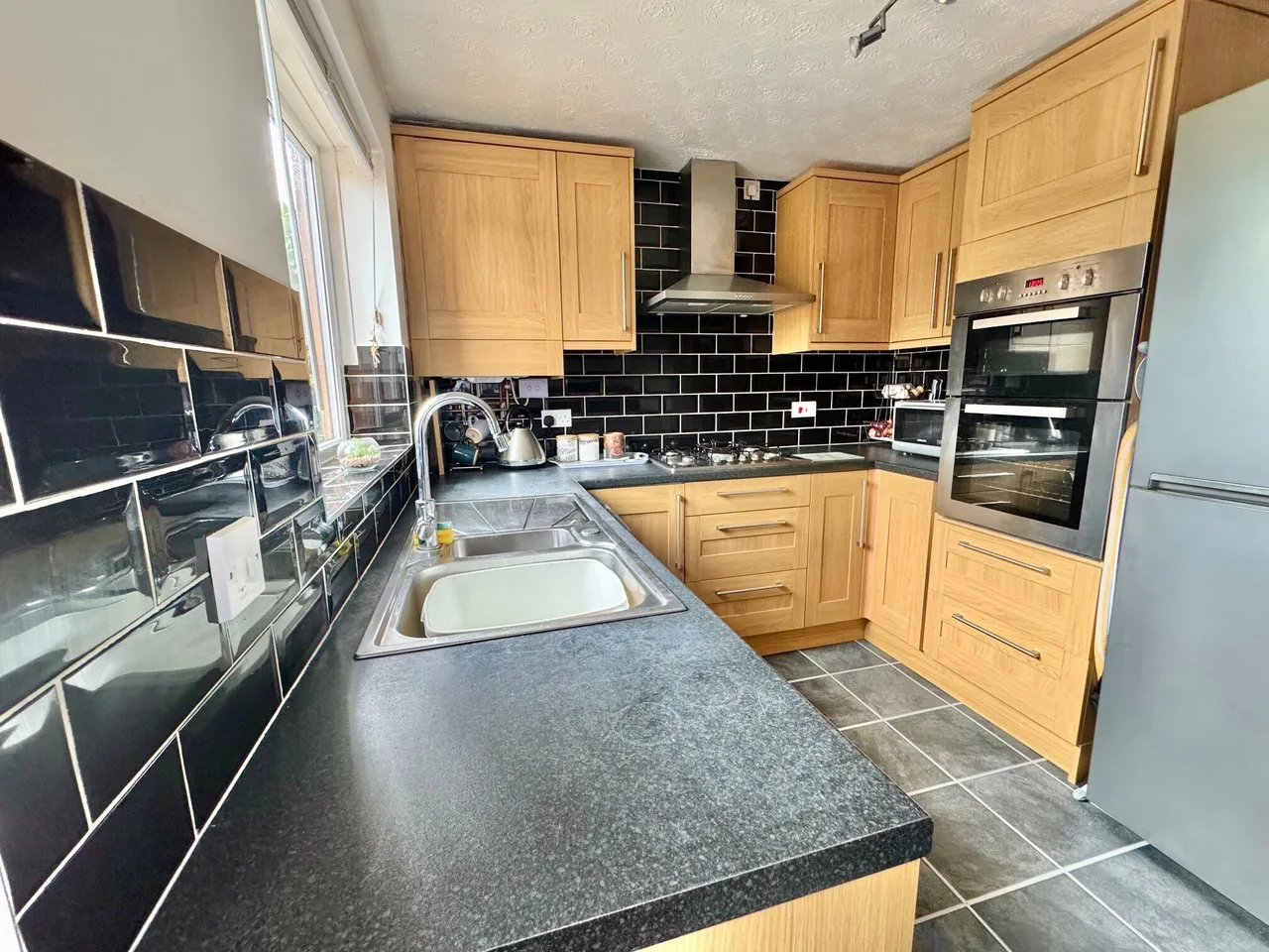 Best Avenue, Burton-On-Trent, DE15, photo 5