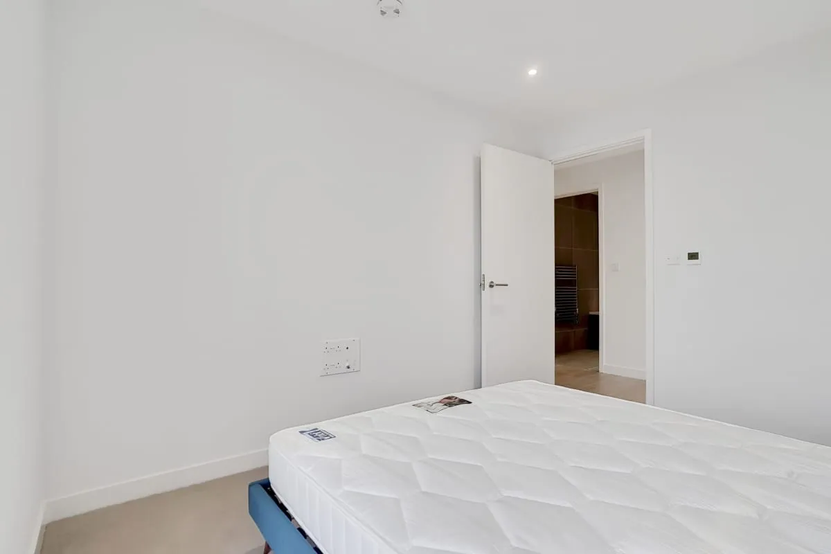 Sandpiper Building, London, N4, photo 13