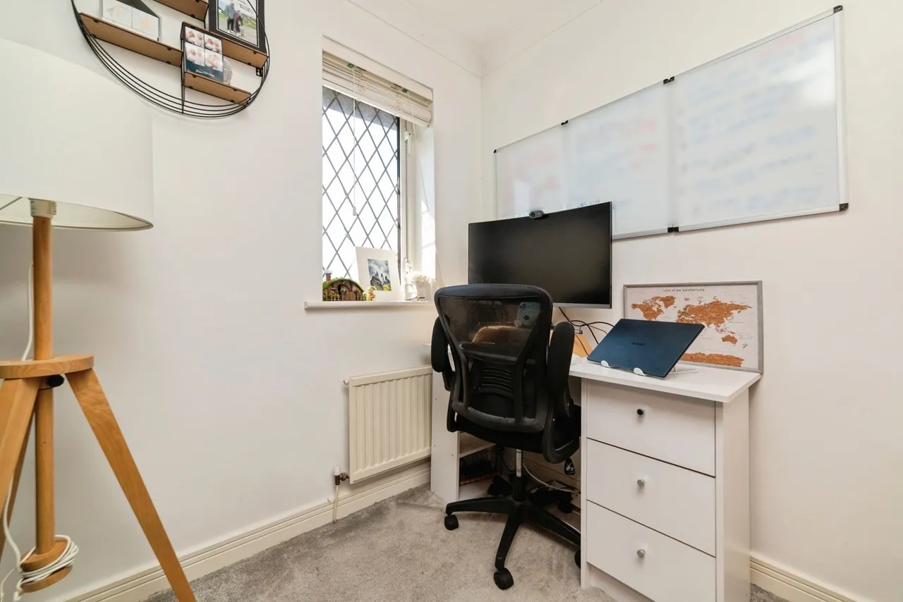 Lime Close, Stevenage, Hertfordshire, SG2, photo 12