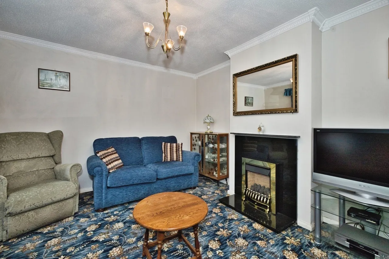 St. Brides Close, Glastonbury, BA6, photo 4