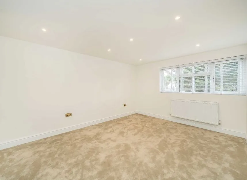 Summers Lane, North Finchley, N12, photo 4