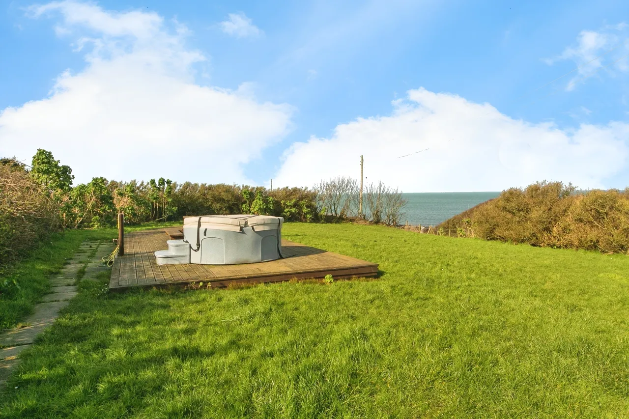 Llangwnadl, Llyn Peninsula, LL53, photo 16