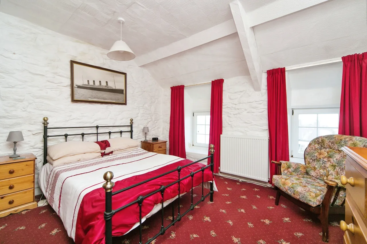 Llangwnadl, Llyn Peninsula, LL53, photo 9