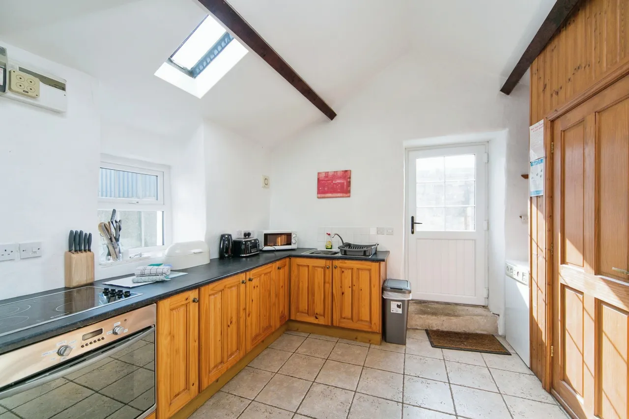 Llangwnadl, Llyn Peninsula, LL53, photo 18