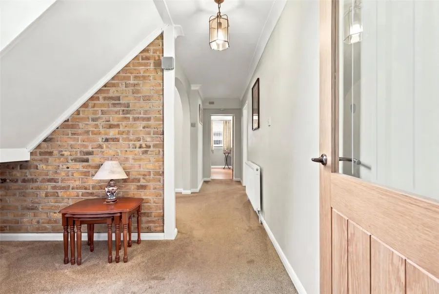 with 4 bedrooms in Little Hadham, Ware, SG11, photo 16