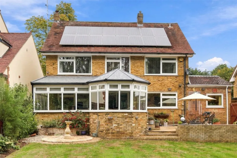 with 4 bedrooms in Little Hadham, Ware, SG11, photo 11