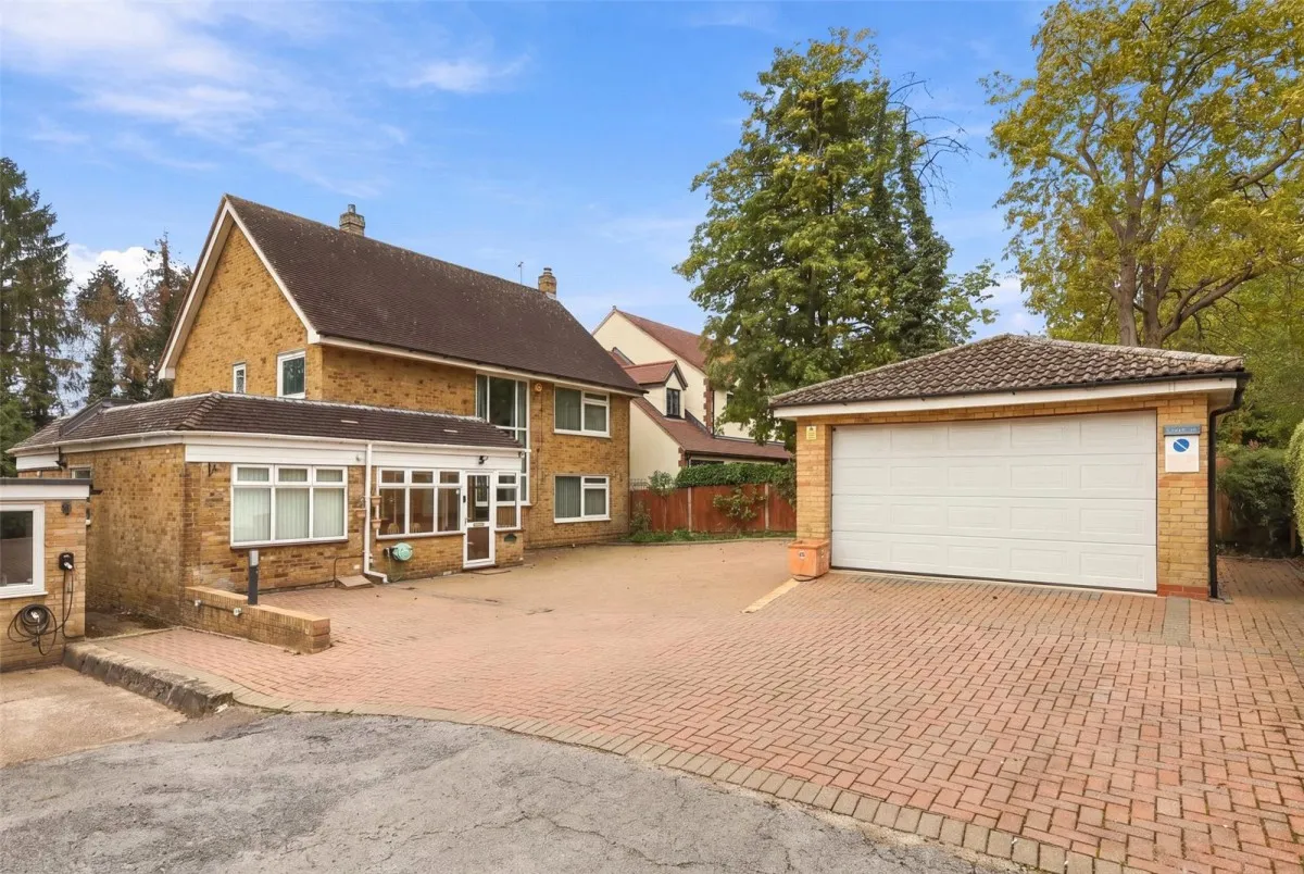 4 bed house for sale, with 4 bedrooms in Little Hadham, Ware, SG11