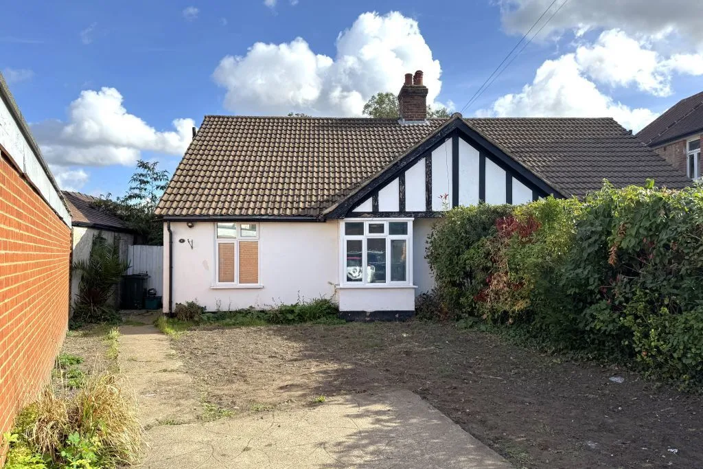2 bed property for sale, Rotherfield Road, Carshalton