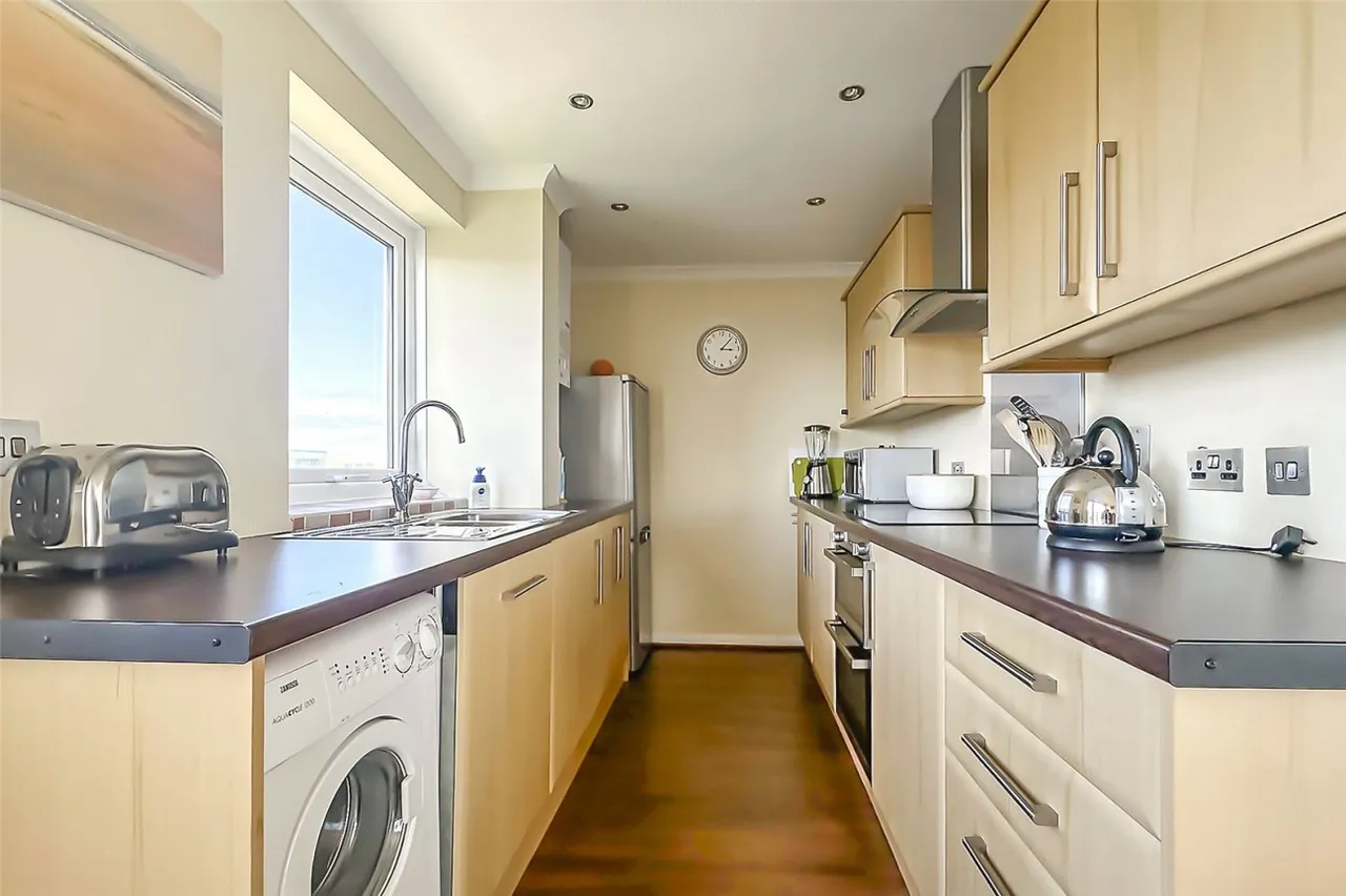 Rustington, Littlehampton, BN16, photo 8