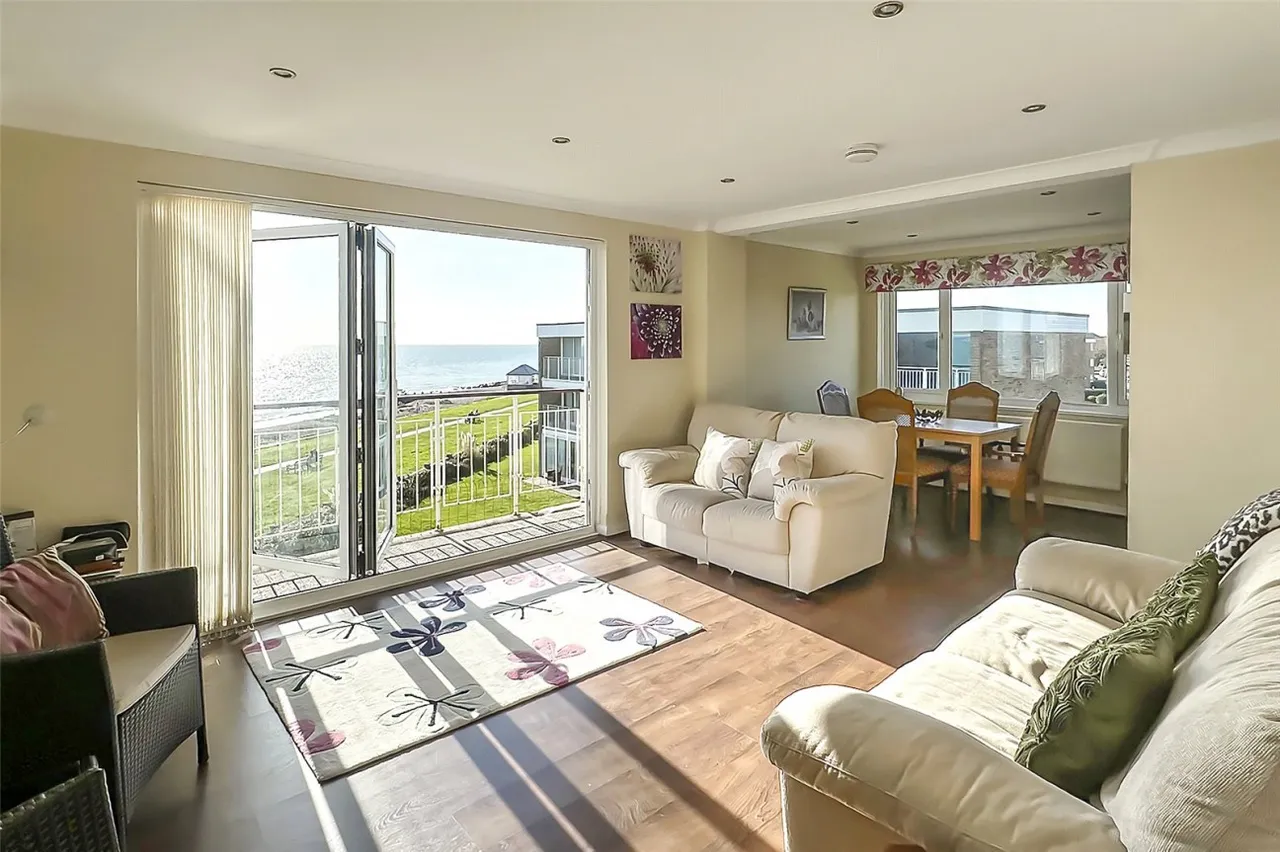 Rustington, Littlehampton, BN16, photo 6