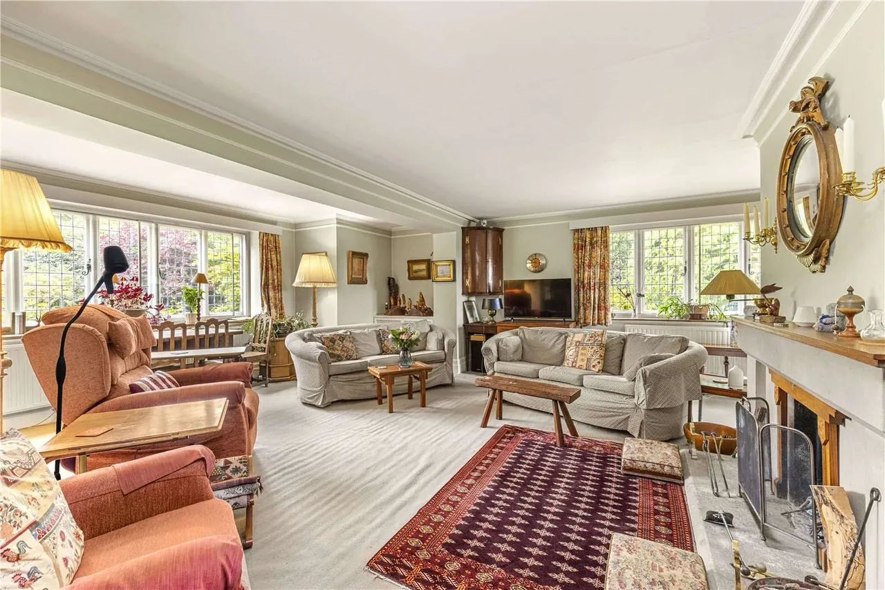 Grenville Road, Shackleford, Godalming, Surrey, GU8 6AX, photo 6
