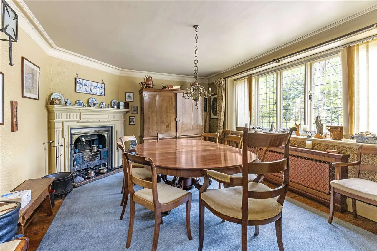 Grenville Road, Shackleford, Godalming, Surrey, GU8 6AX, photo 4