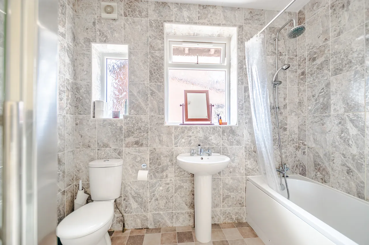 Denton Avenue, Gledhow, LS8, photo 14