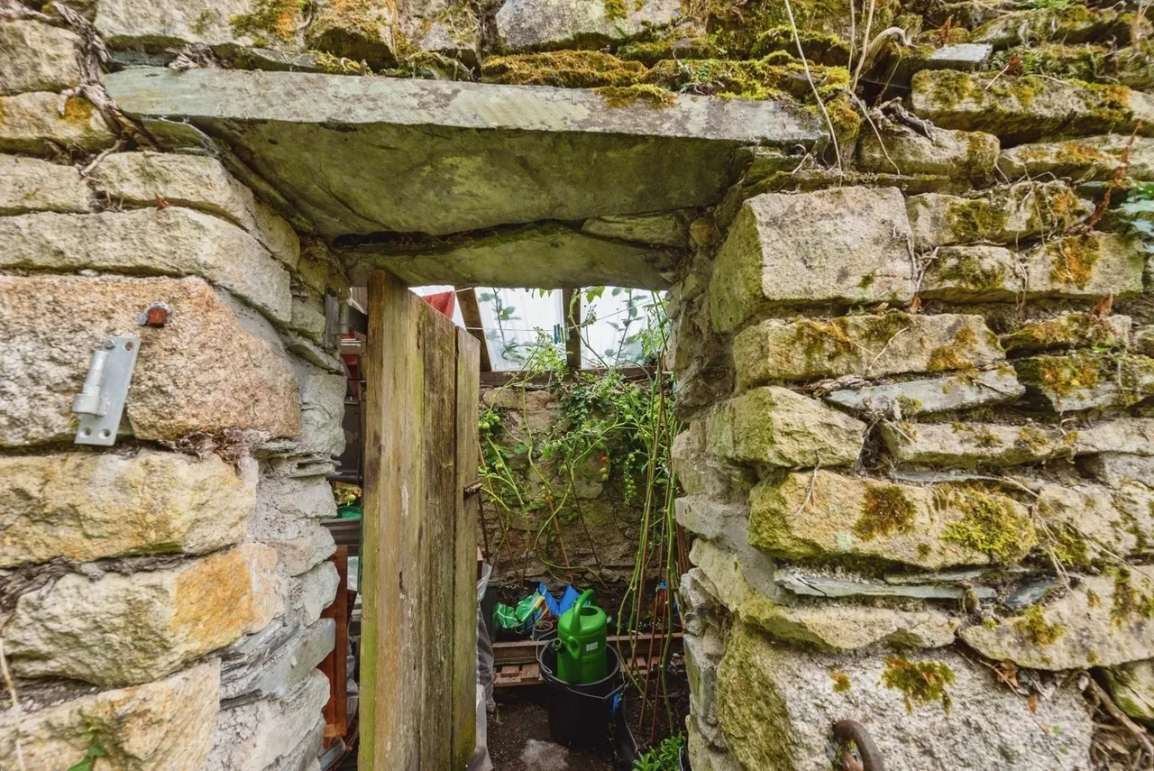 High Street, Camelford, PL32, photo 15