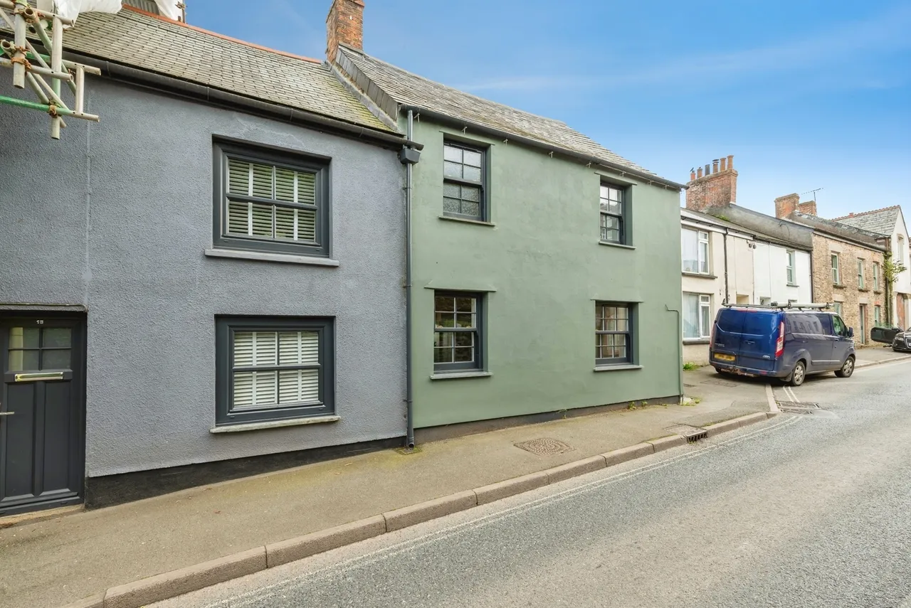 2 bed house for sale, High Street, Camelford, PL32