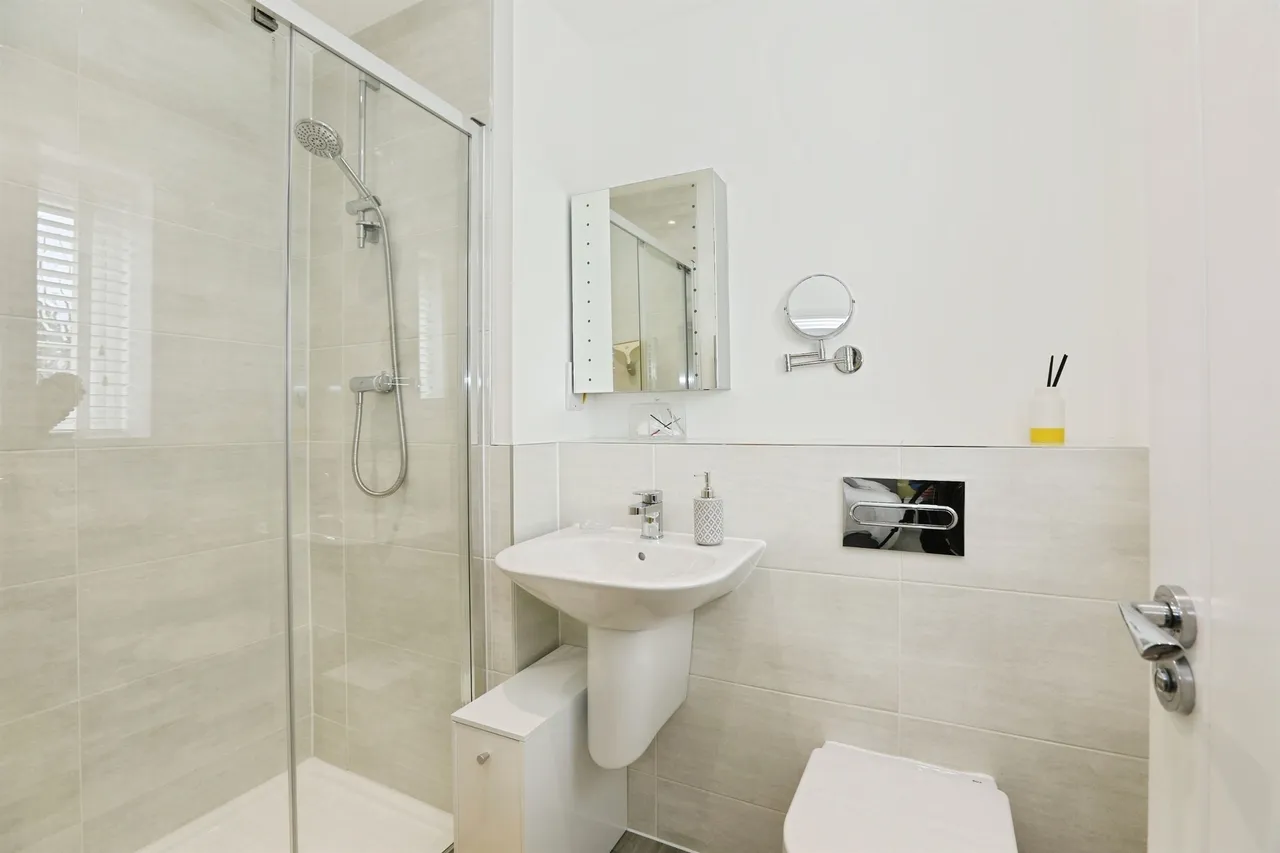 Goodwood Road, Edenbridge, photo 11