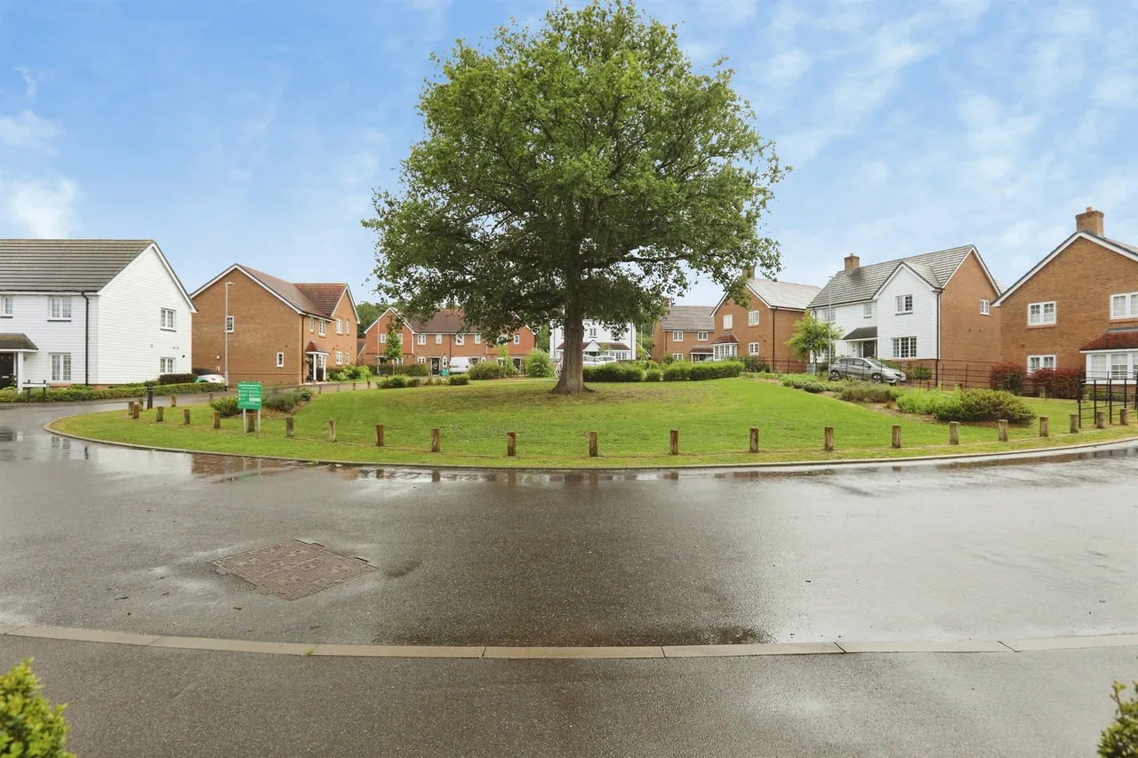 Goodwood Road, Edenbridge, photo 5