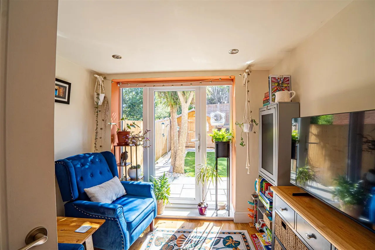 Kensington Close, St. Leonards-On-Sea, photo 13