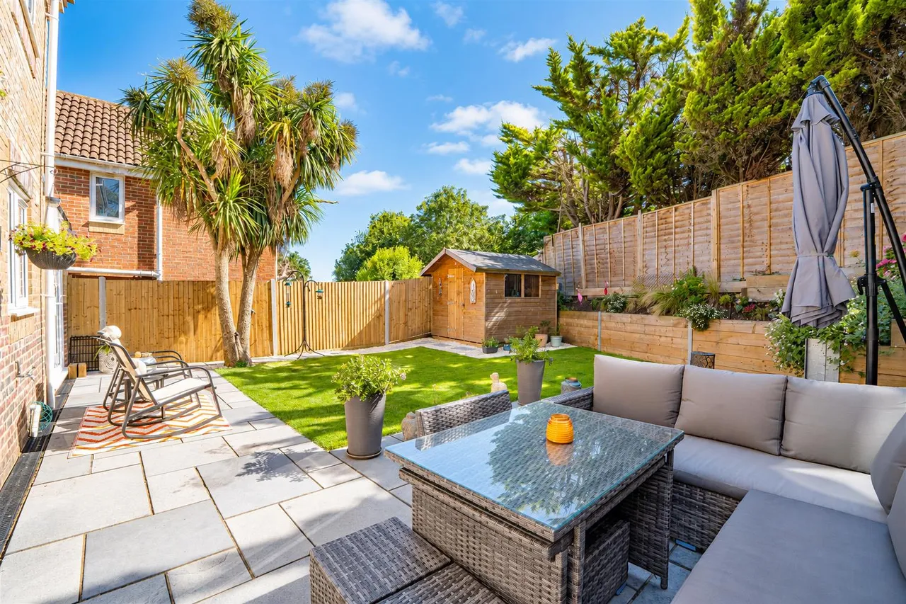 Kensington Close, St. Leonards-On-Sea, photo 3