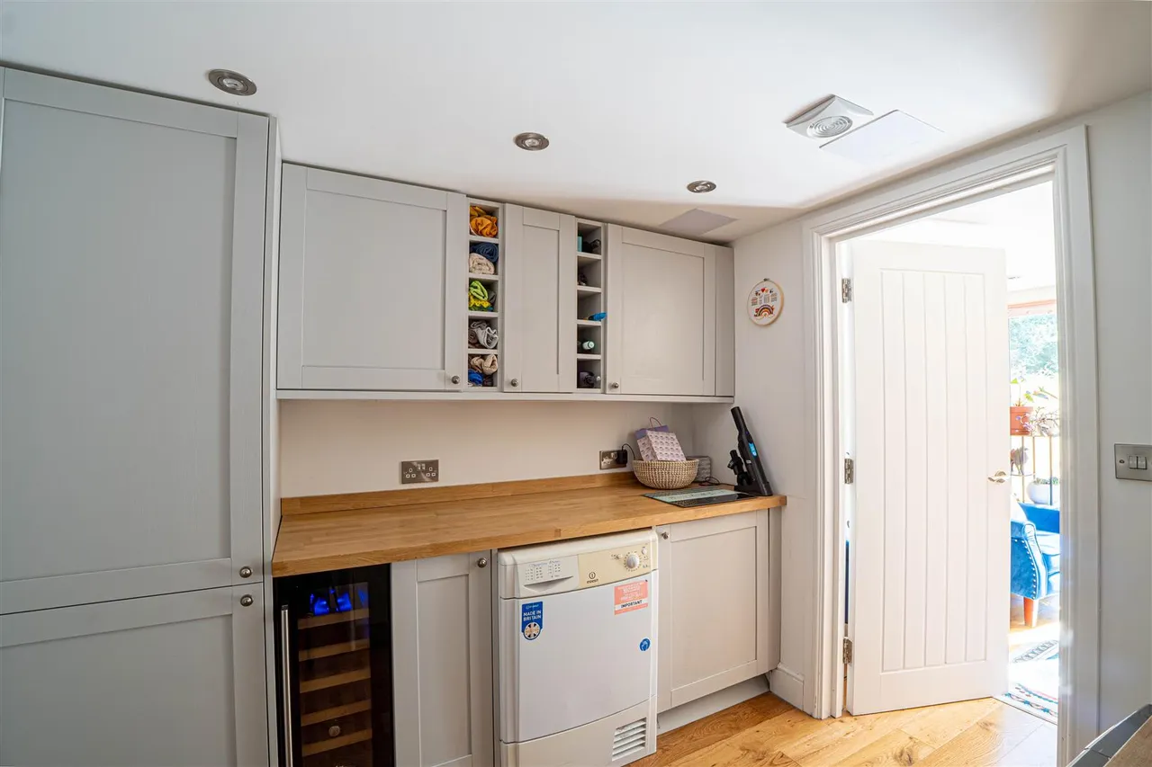 Kensington Close, St. Leonards-On-Sea, photo 14