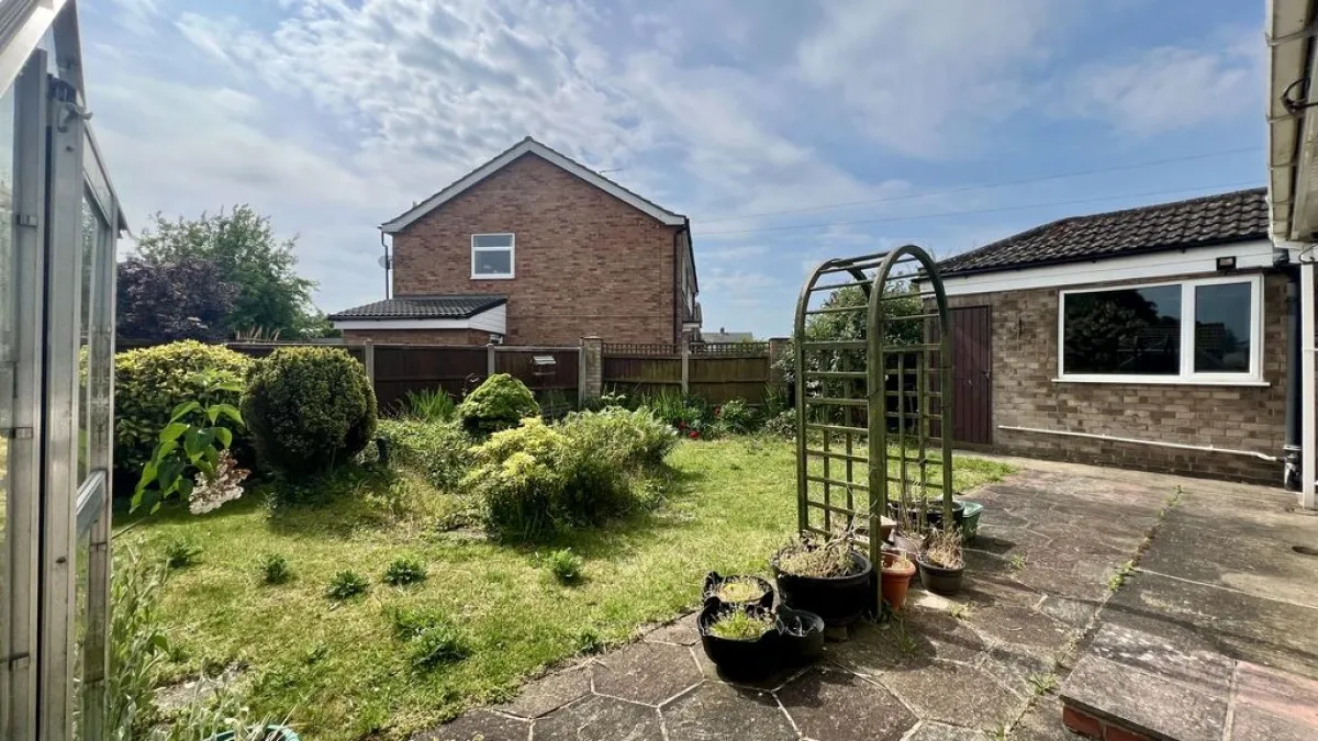 Barnston Way, Burton Upon Stather, photo 15