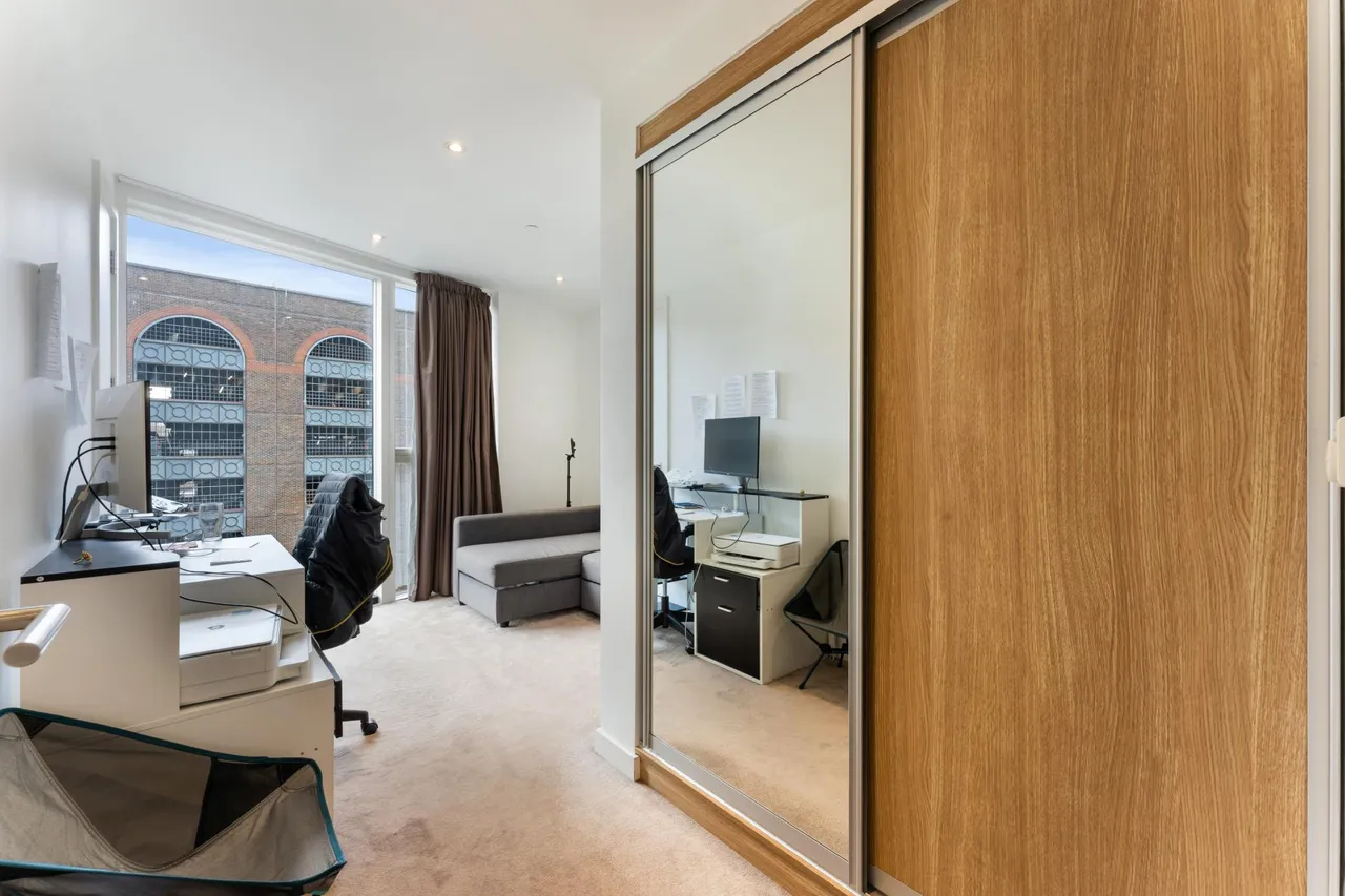 Wapping Lane, E1W, photo 11