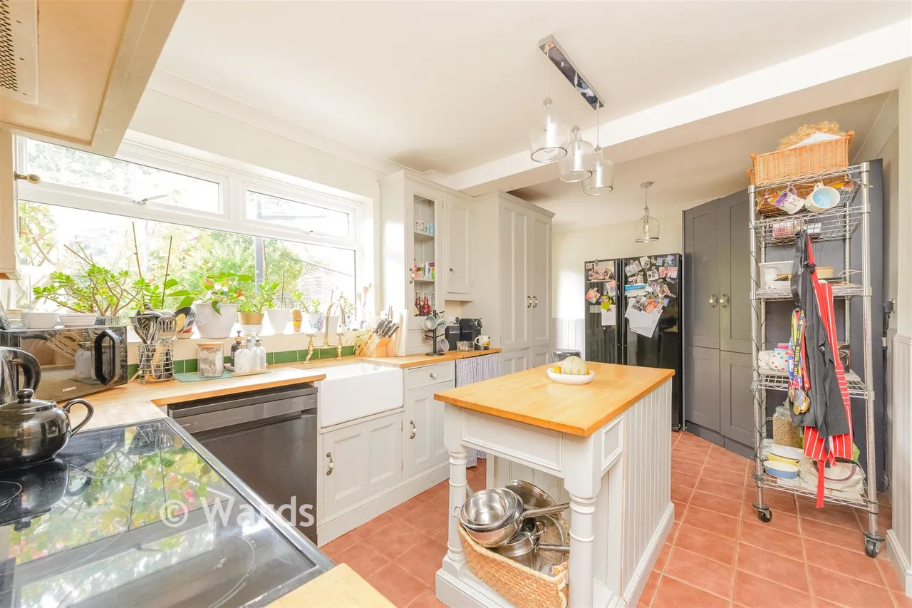 Fawkham Avenue, Longfield, DA3, photo 7