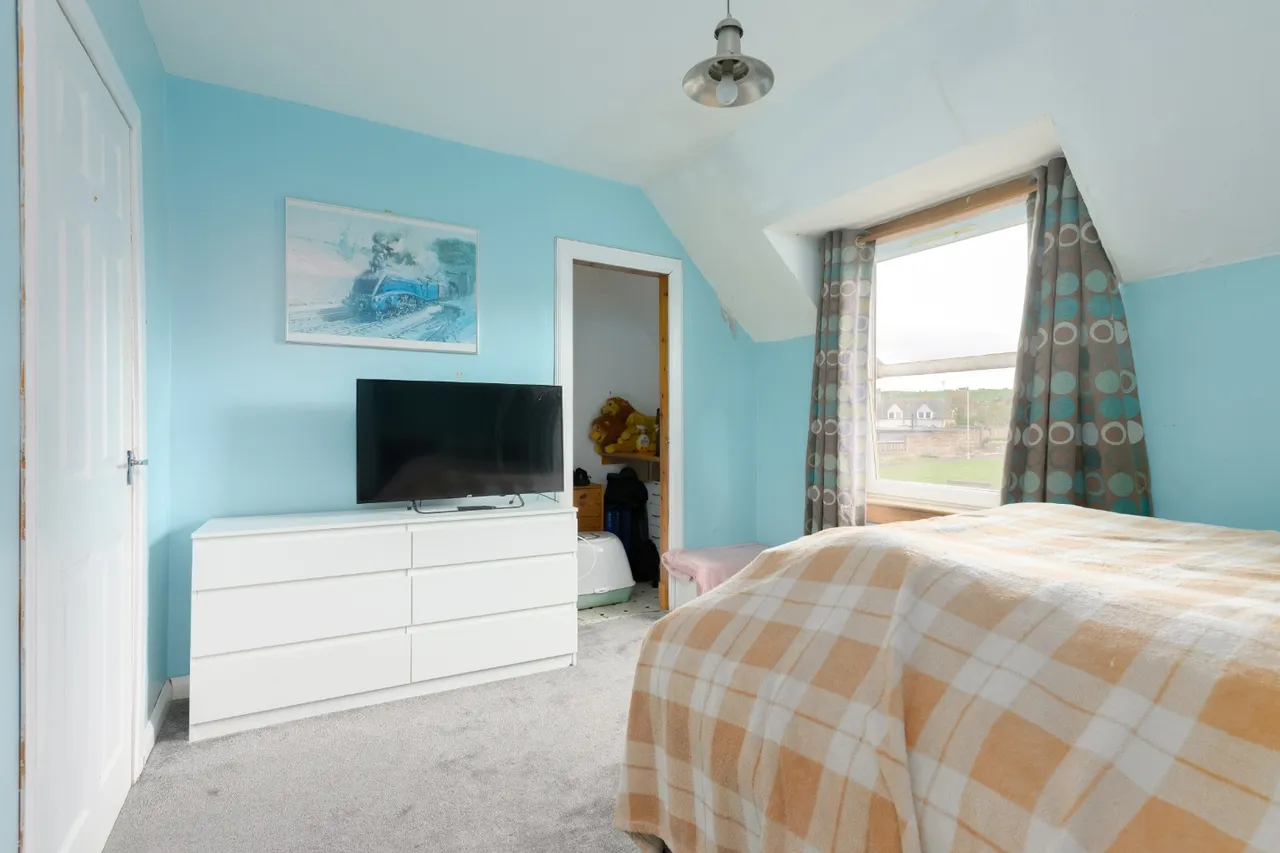 Kings Crescent, Rosyth, KY11 2RR, photo 8