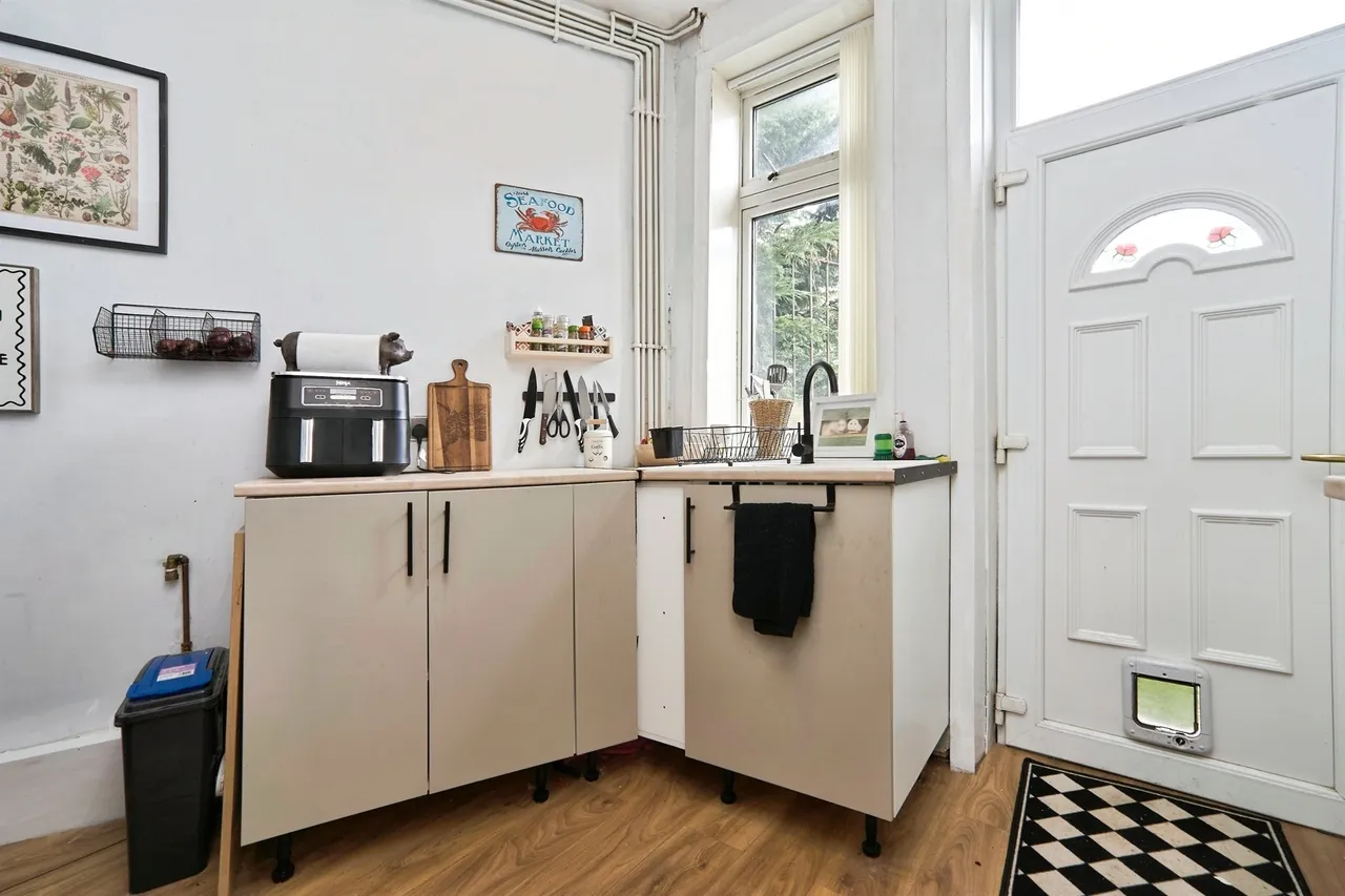 Oxford Street, Keighley, BD21, photo 5