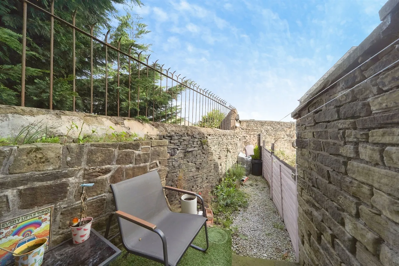 Oxford Street, Keighley, BD21, photo 11