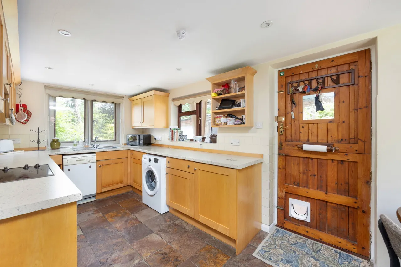 Rickbarton, West Lavington, SN10, photo 6