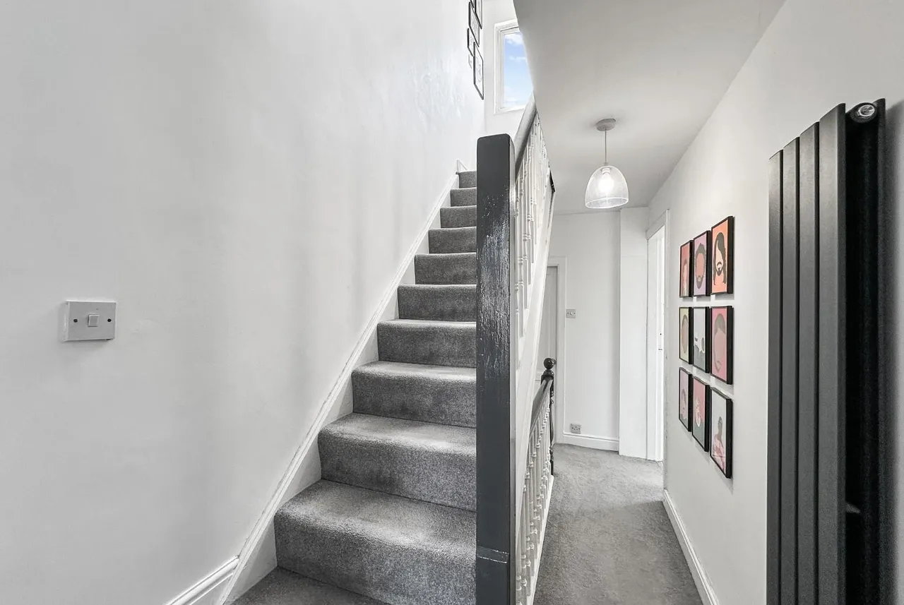 Moss Lane, Altrincham, Cheshire WA15 8HW, photo 21
