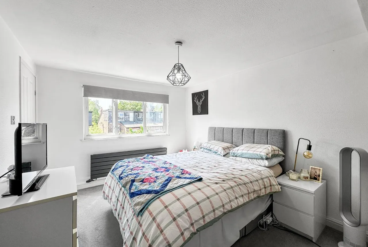 Moss Lane, Altrincham, Cheshire WA15 8HW, photo 23