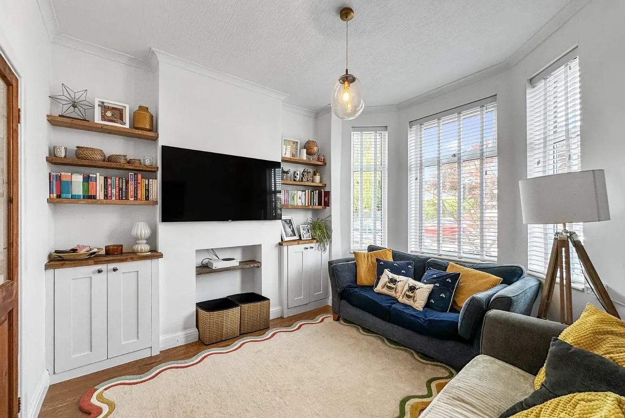 Moss Lane, Altrincham, Cheshire WA15 8HW, photo 3