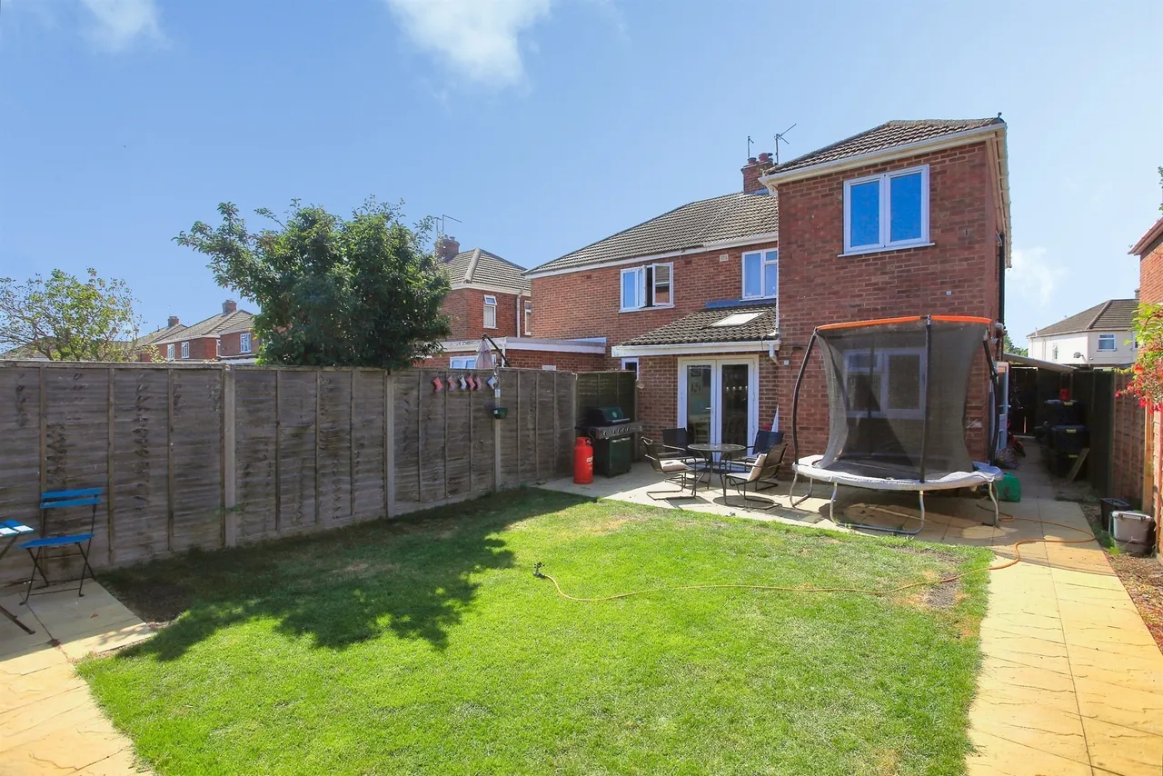Southfields Avenue, Peterborough, PE2, photo 13