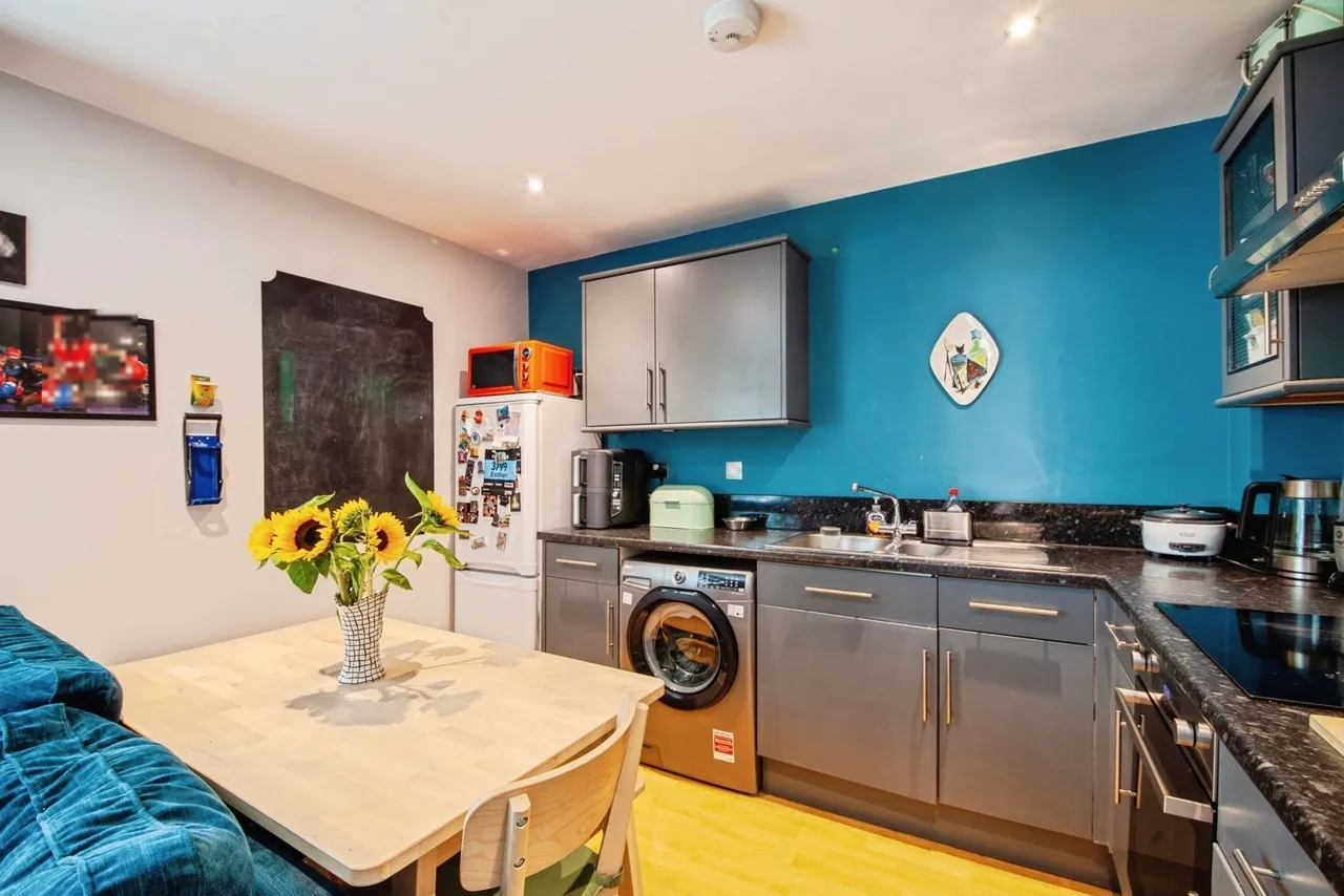 Adelaide Lane, Sheffield, South Yorkshire, S3, photo 3
